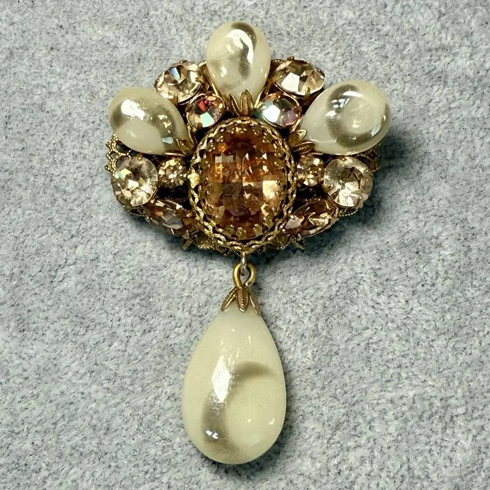 Vintage Signed Regency Beautiful Art Glass Stone Dangle Brooch Gold Tone